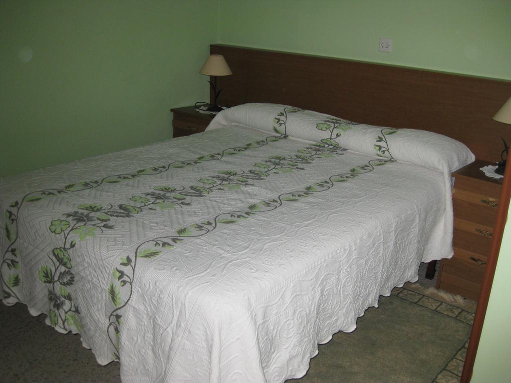 Hostal El Duje Tielve Luaran gambar